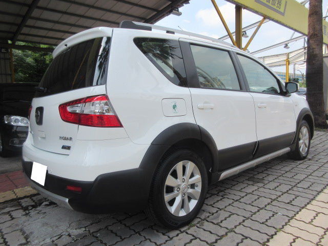 NISSAN日產 LIVINA  第10張相片