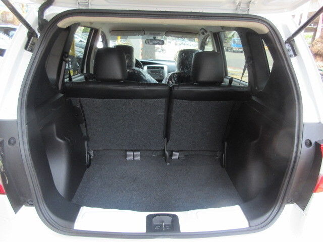 NISSAN日產 LIVINA  第11張相片