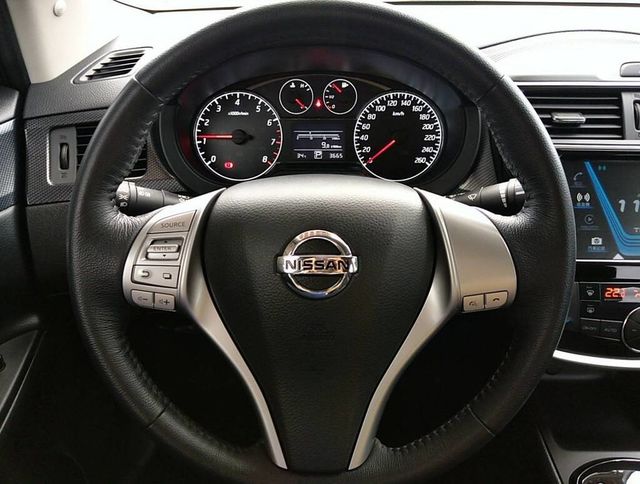 NISSAN日產 TIIDA  第5張相片