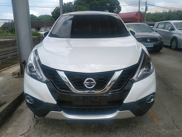 NISSAN日產 TIIDA  第2張相片