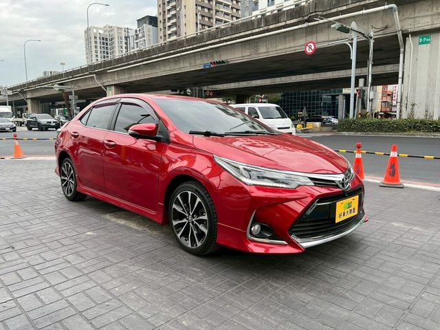 TOYOTA豐田 ALTIS  第1張相片