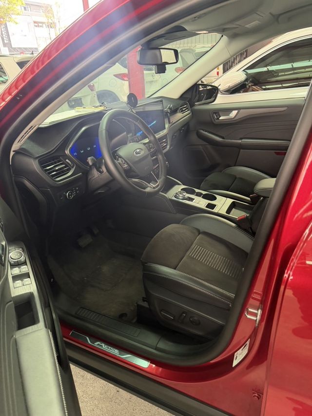 FORD福特 KUGA  第4張相片