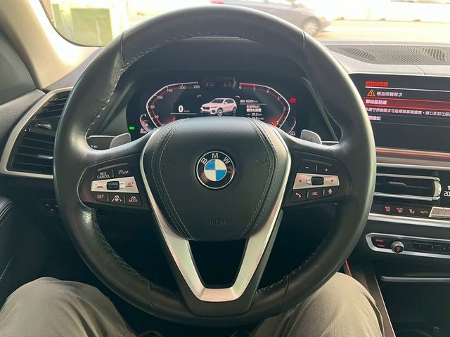 BMW寶馬 X5 XDRIVE25D  第4張相片