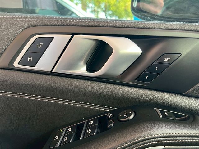 BMW寶馬 X5 XDRIVE25D  第12張相片