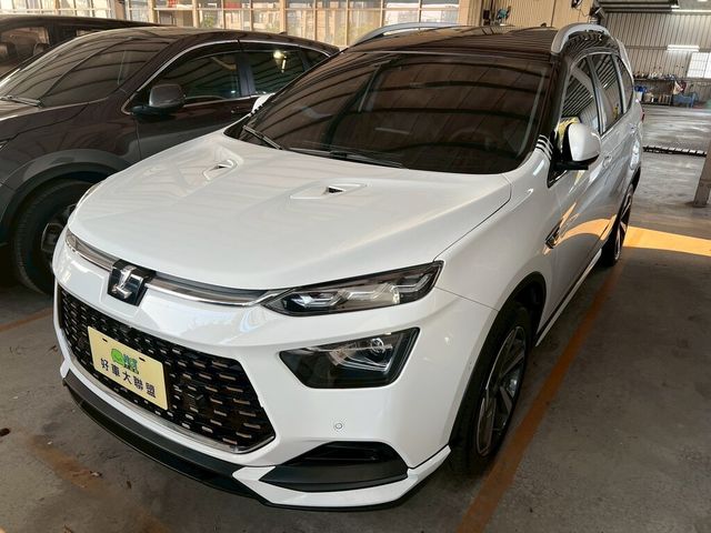 LUXGEN納智捷 URX  第1張相片