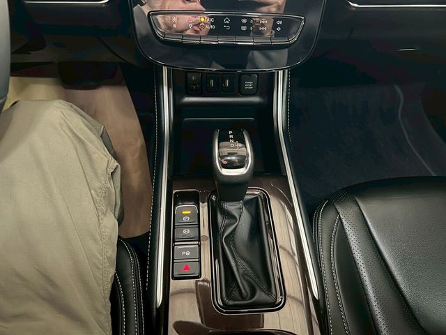 LUXGEN納智捷 URX  第11張相片