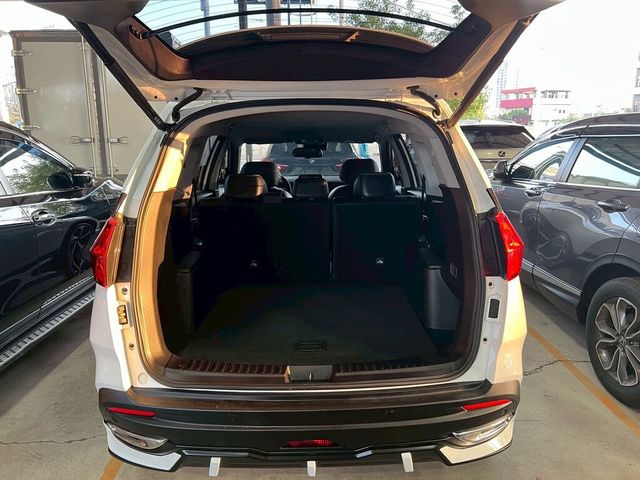 LUXGEN納智捷 URX  第17張相片