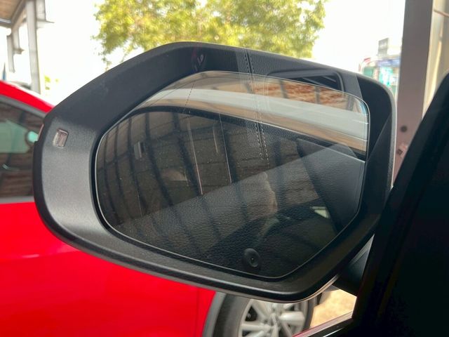 AUDI奧迪 Q8  第12張相片