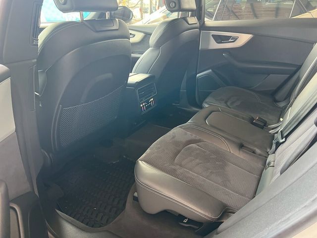 AUDI奧迪 Q8  第15張相片