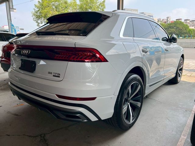 AUDI奧迪 Q8  第20張相片
