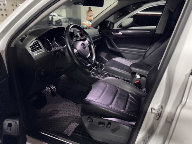 VOLKSWAGEN福斯 TIGUAN  第2張相片