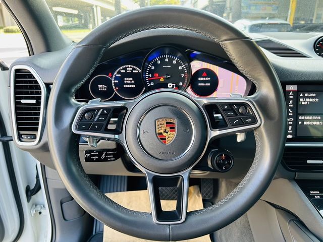 PORSCHE保時捷 CAYENNE  第4張相片