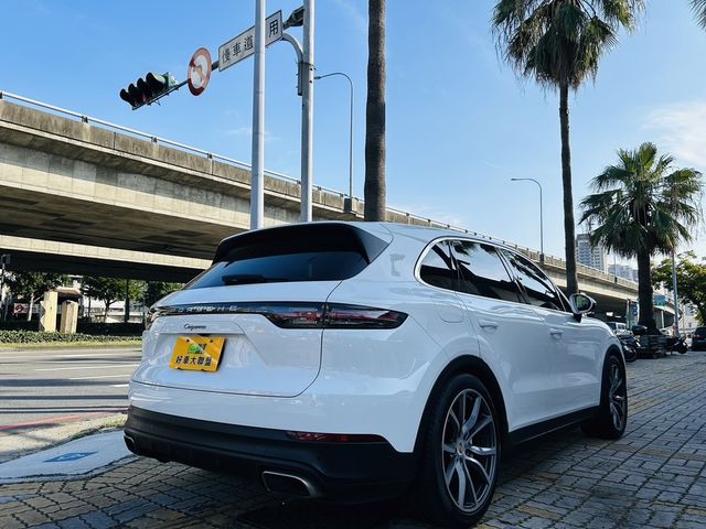 PORSCHE保時捷 CAYENNE  第19張相片