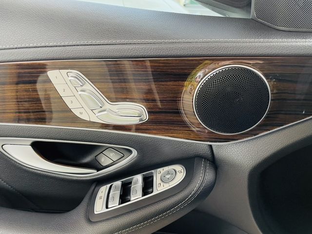 M-BENZ賓士 C300  第5張相片