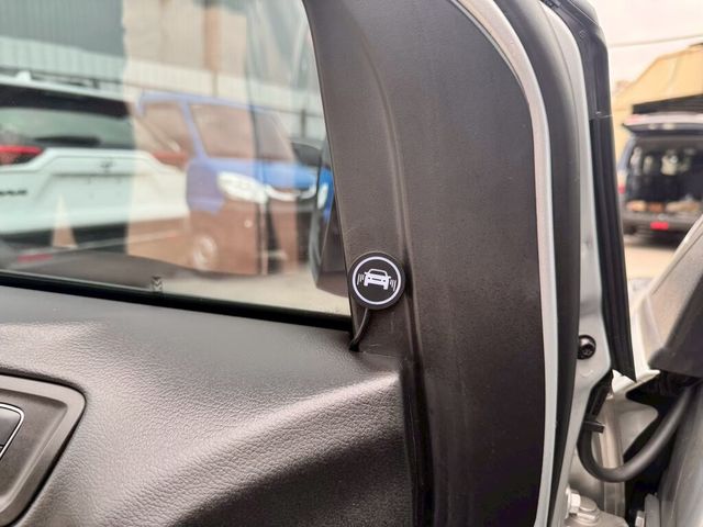 FORD福特 KUGA  第11張相片