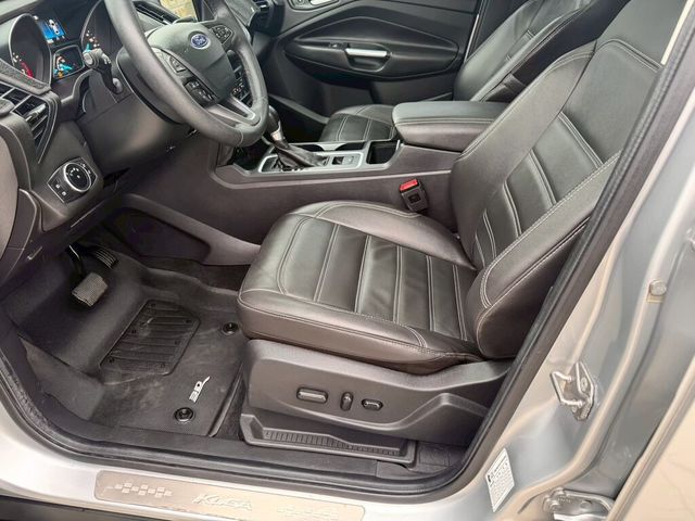 FORD福特 KUGA  第13張相片