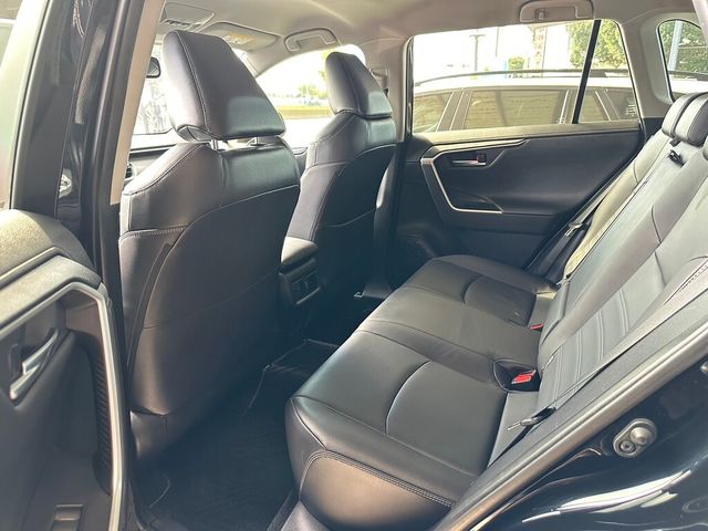 TOYOTA豐田 RAV4  第8張相片