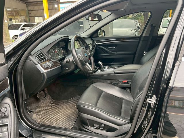BMW寶馬 528I  第13張相片