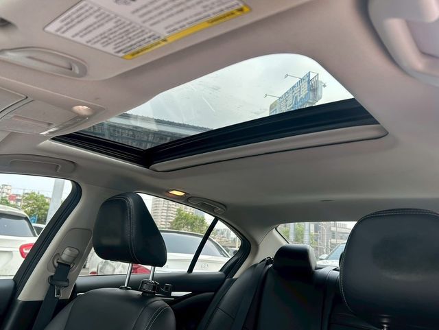 INFINITI無限 Q50  第12張相片