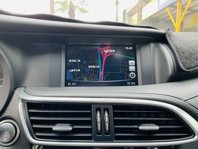 INFINITI無限 Q30  第7張相片