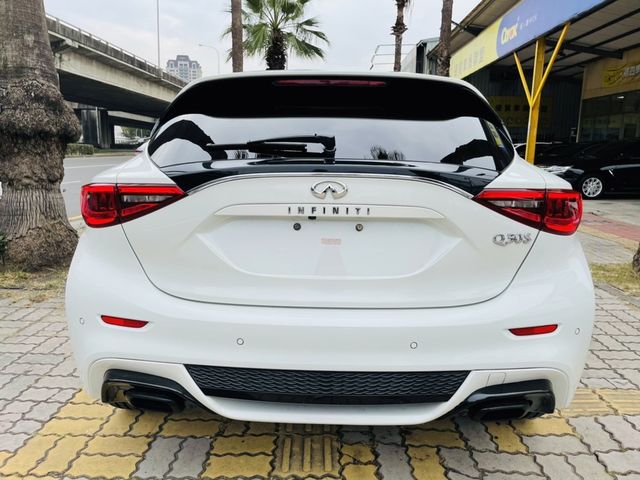 INFINITI無限 Q30  第17張相片
