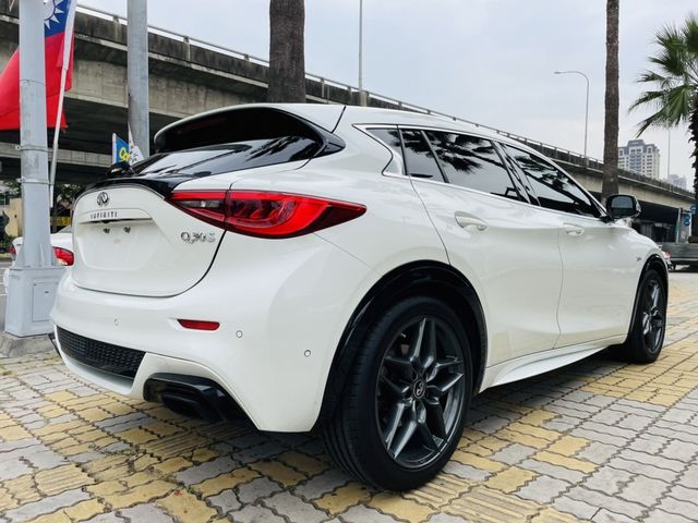 INFINITI無限 Q30  第18張相片