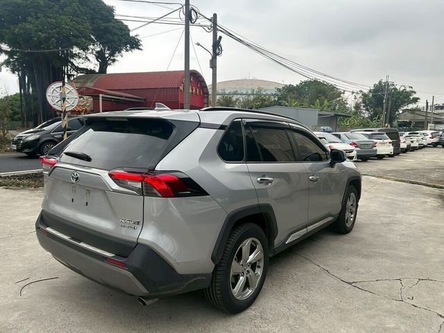 TOYOTA豐田 RAV4  第19張相片