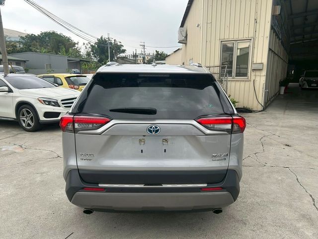 TOYOTA豐田 RAV4  第20張相片