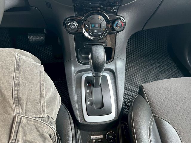FORD福特 FIESTA  第7張相片