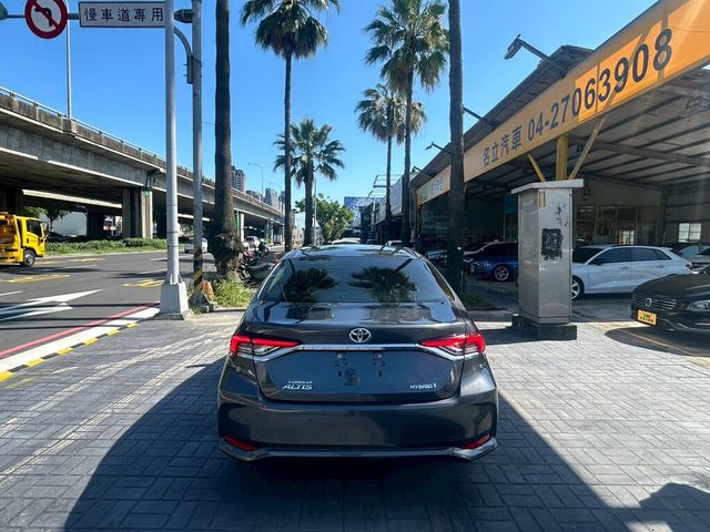 TOYOTA豐田 ALTIS  第16張相片