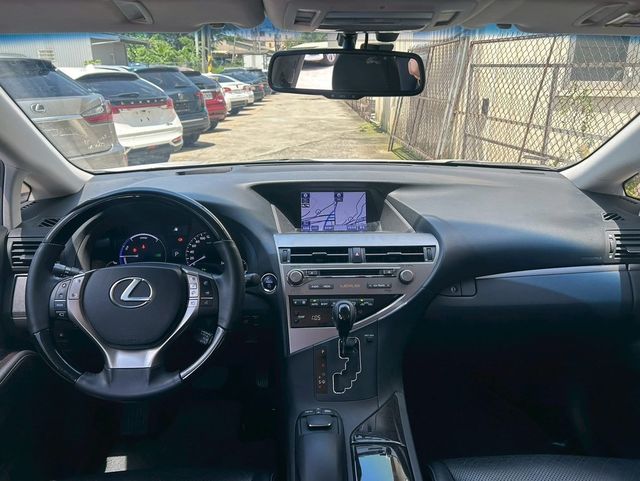 LEXUS凌志 RX450H  第13張相片