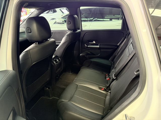 M-BENZ賓士 B180  第11張相片