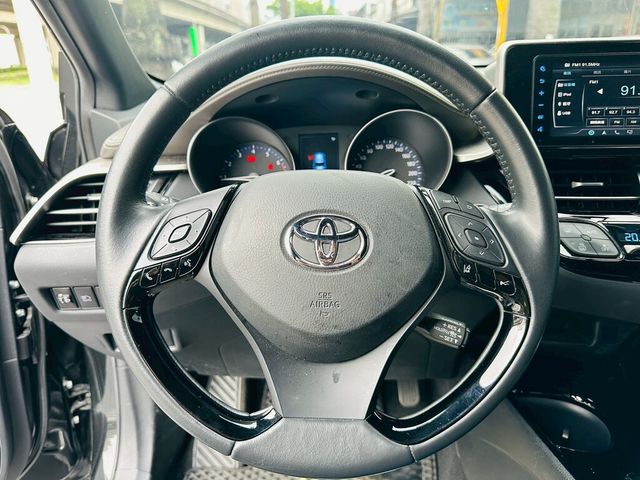 TOYOTA豐田 C-HR  第5張相片