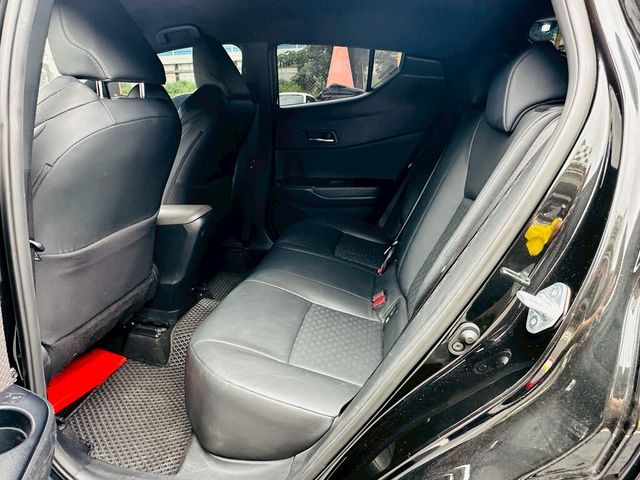 TOYOTA豐田 C-HR  第11張相片