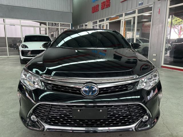 TOYOTA豐田 CAMRY HYBRID  第2張相片