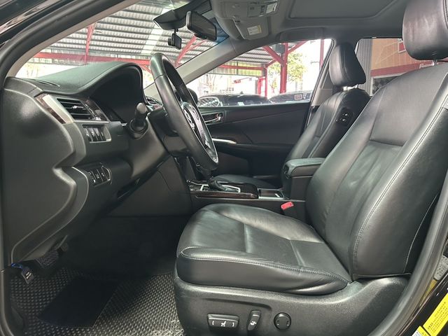 TOYOTA豐田 CAMRY HYBRID  第3張相片