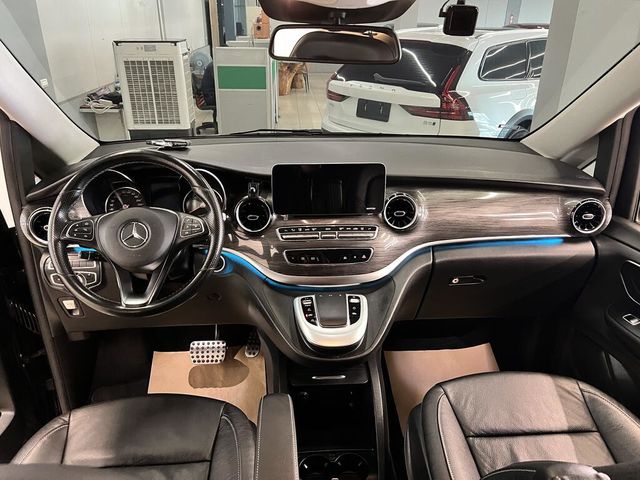 M-BENZ賓士 V250 D  第3張相片