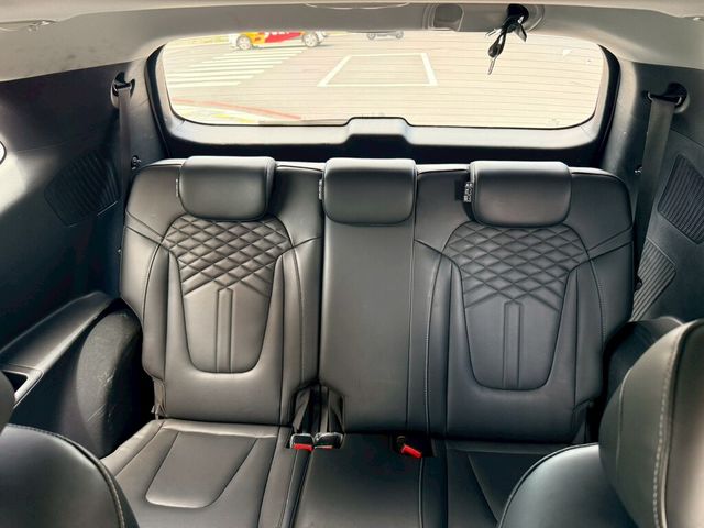 HYUNDAI現代 CUSTIN  第10張相片