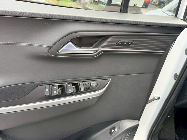 HYUNDAI現代 CUSTIN  第13張相片