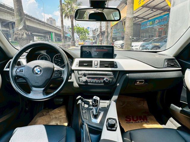 BMW寶馬 316I  第11張相片