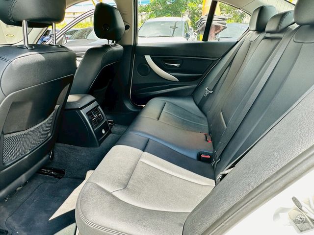 BMW寶馬 316I  第15張相片