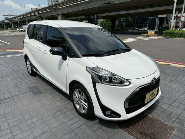 TOYOTA豐田 SIENTA  第3張相片