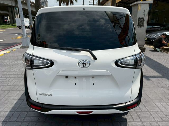 TOYOTA豐田 SIENTA  第17張相片