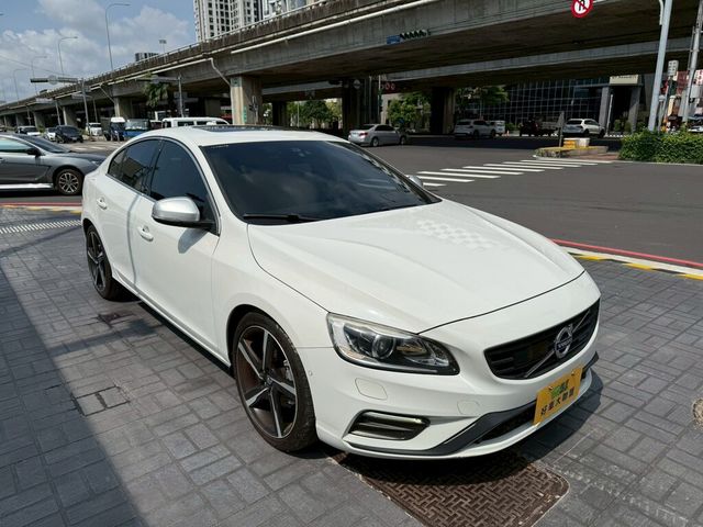 VOLVO富豪 S60  第2張相片