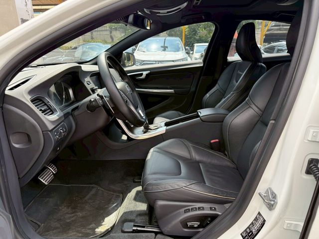 VOLVO富豪 S60  第5張相片