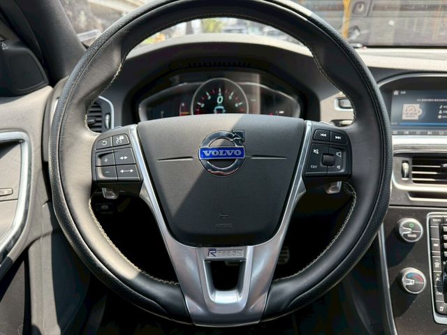 VOLVO富豪 S60  第7張相片