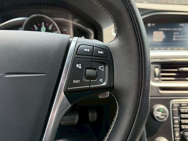 VOLVO富豪 S60  第9張相片