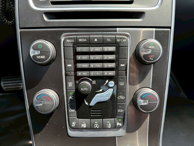 VOLVO富豪 S60  第14張相片
