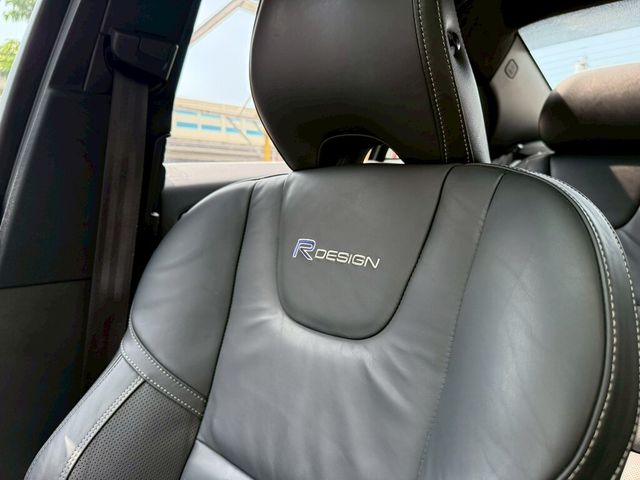 VOLVO富豪 S60  第16張相片