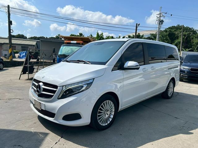 M-BENZ賓士 V250 D  第1張相片